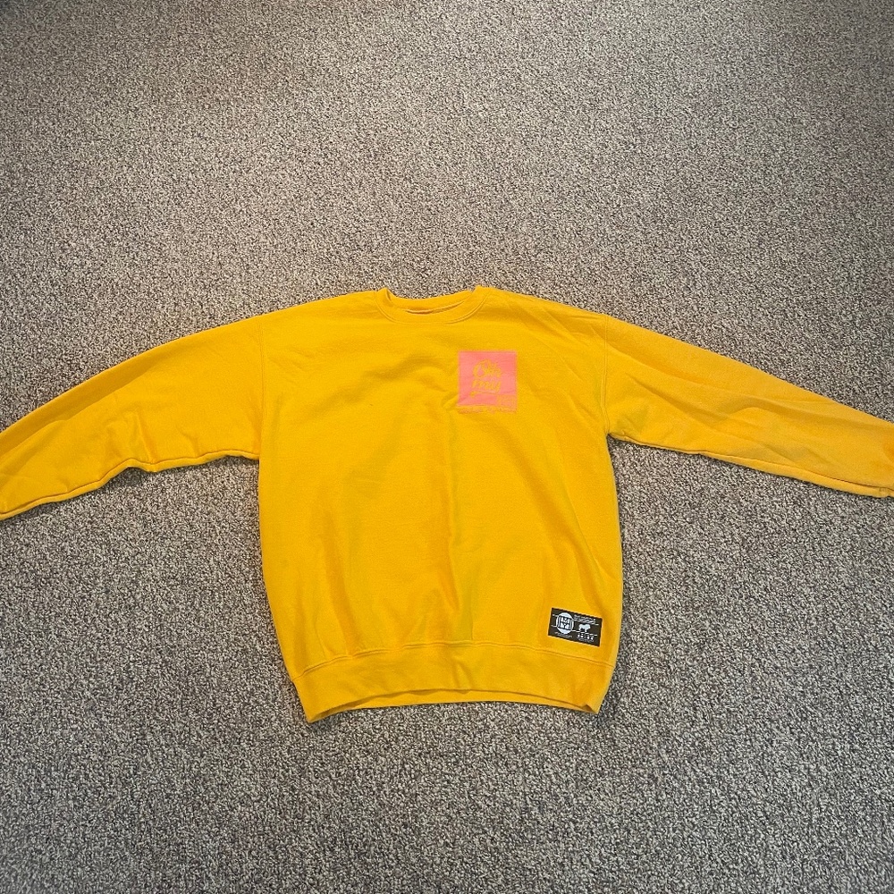 Team ohmy! crewneck
